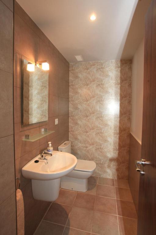 Casa Sierra De Guara Guest House Adahuesca ห้อง รูปภาพ